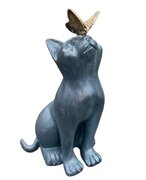 urn kat met vlinder
