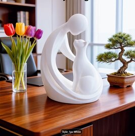 Beeldje 'liefde tussen mens en kat' wit